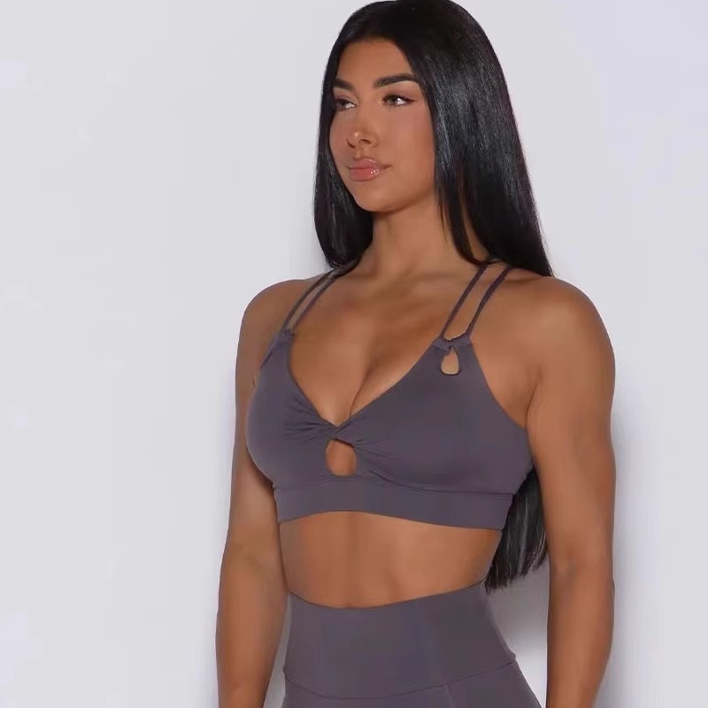 Mga Sports Bra