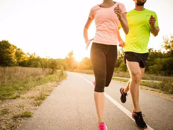 Yoga Carries Health, Exercise, Environmental Protection